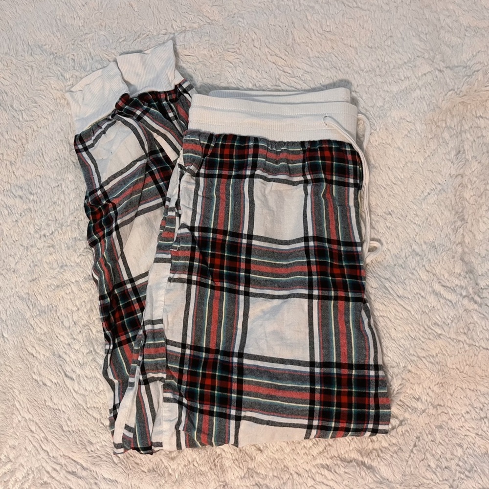 soft and comfy flannel pants in perfect good shape